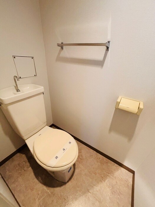 サポナ－ル円山の物件内観写真