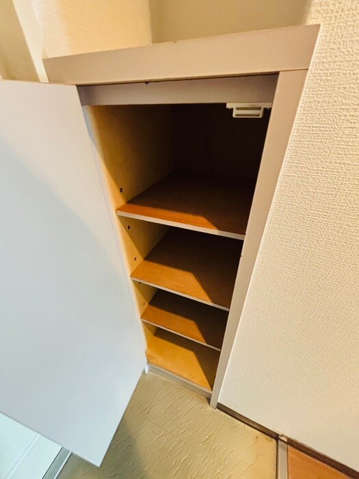 サポナ－ル円山の物件内観写真