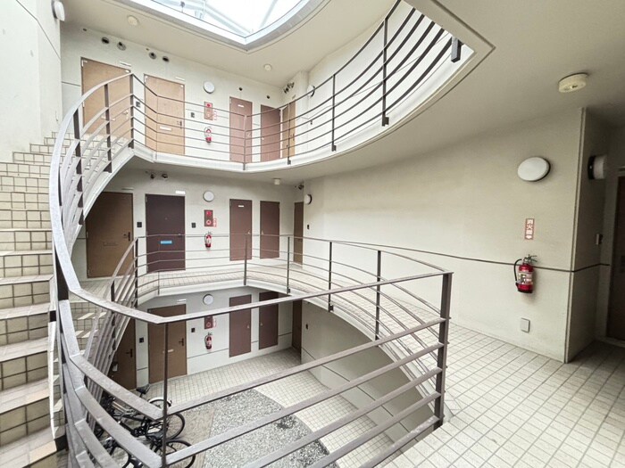 アーブ円山の物件外観写真