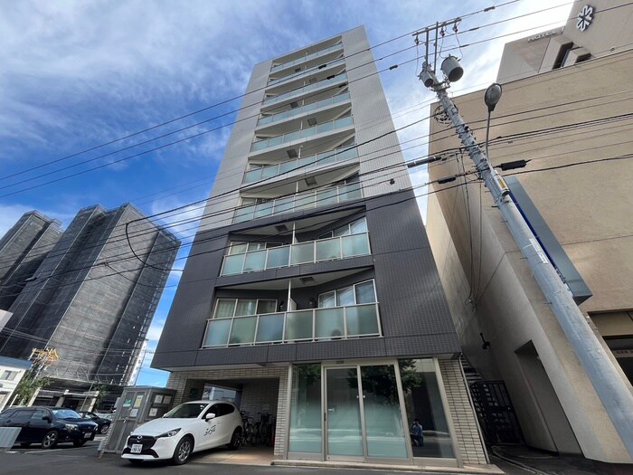 ノ－ブル中島公園の物件外観写真