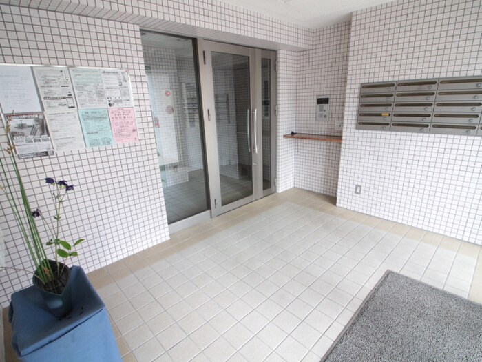 メトロマリオンの物件外観写真