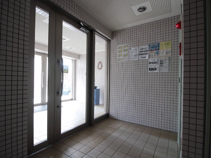 メトロマリオンの物件外観写真