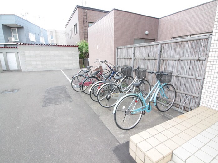 メトロマリオンの物件外観写真