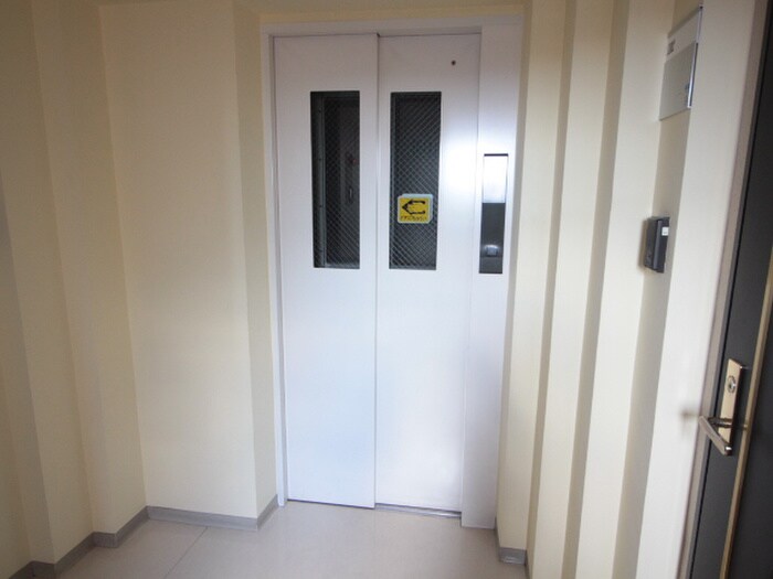 メトロマリオンの物件外観写真