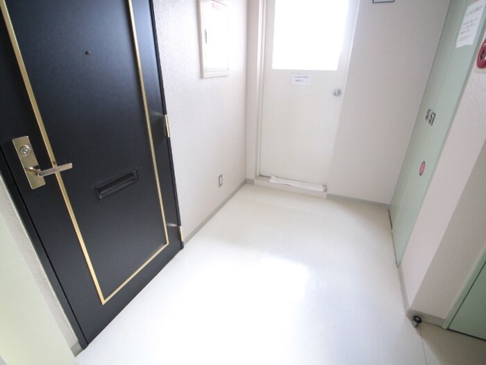 メトロマリオンの物件外観写真