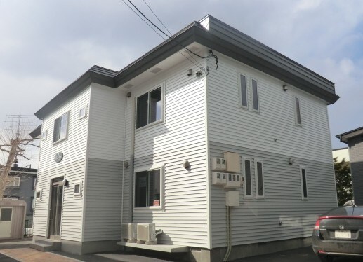 クローバーコートの物件外観写真