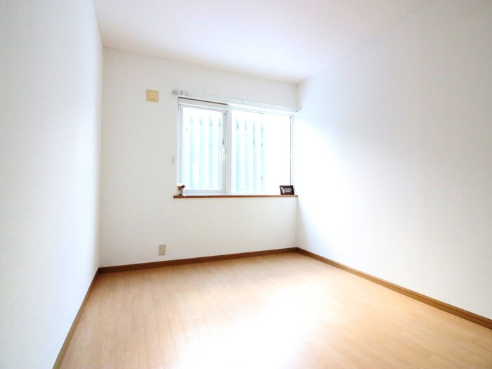 ルポ・ヴィラの物件内観写真