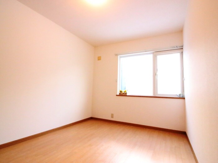 ルポ・ヴィラの物件内観写真