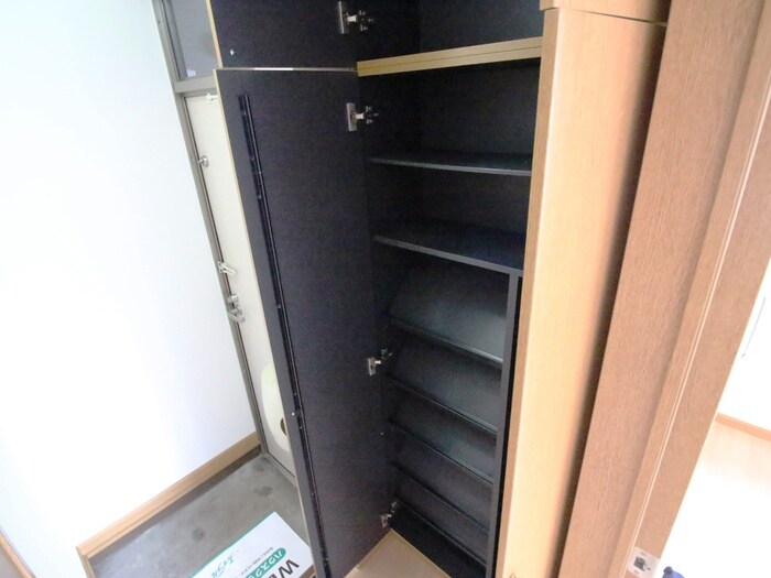 ルポ・ヴィラの物件内観写真