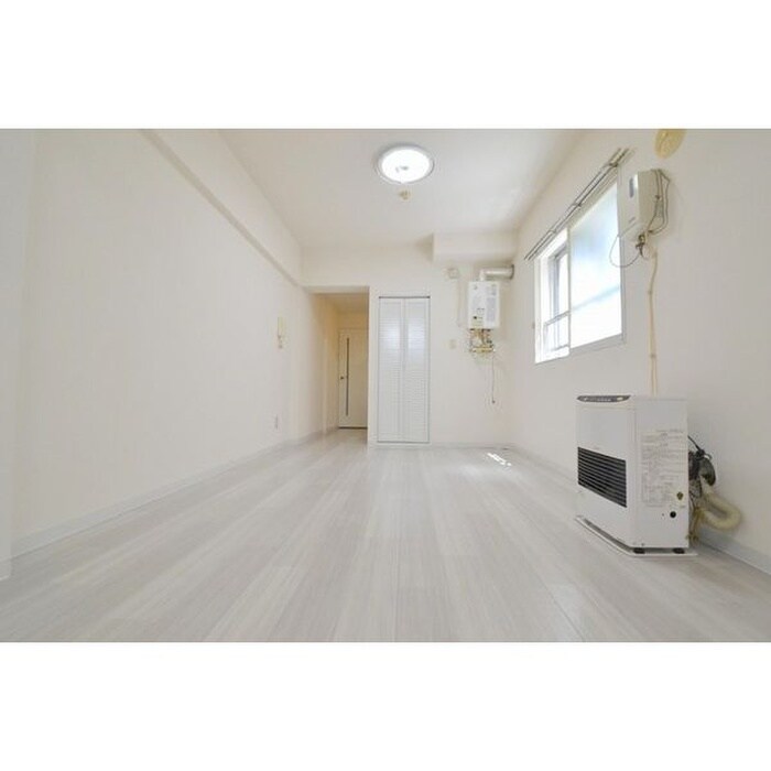 ローヤルハイツ本郷通6の物件内観写真