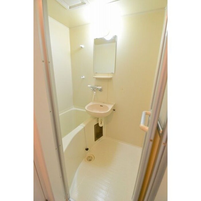 ローヤルハイツ本郷通6の物件内観写真