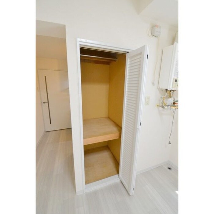 ローヤルハイツ本郷通6の物件内観写真