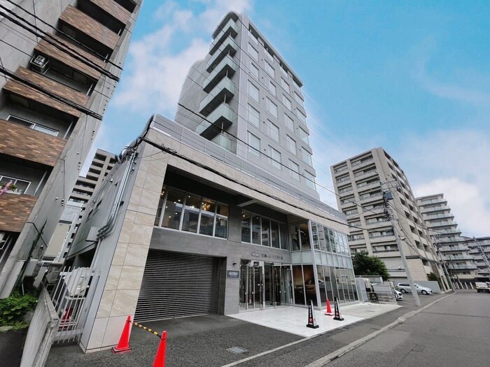 桂和レジデンス裏参道の物件外観写真