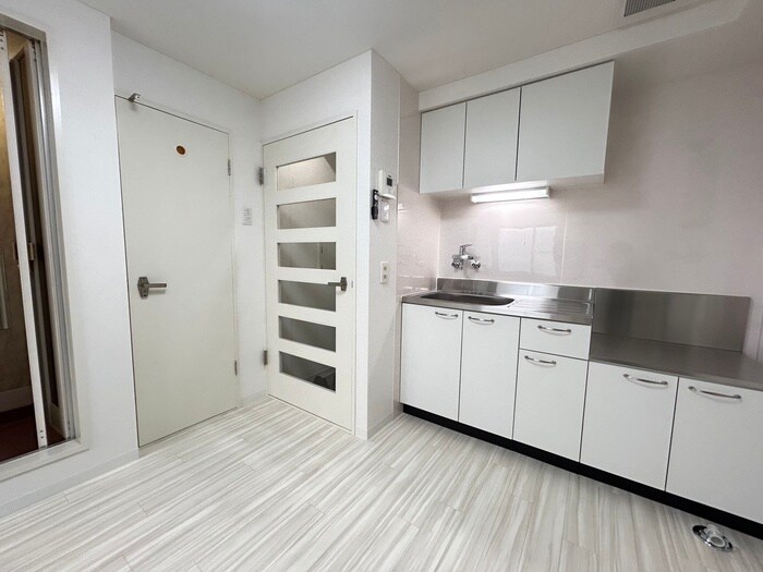 ロイヤルパーク８・１２の物件内観写真