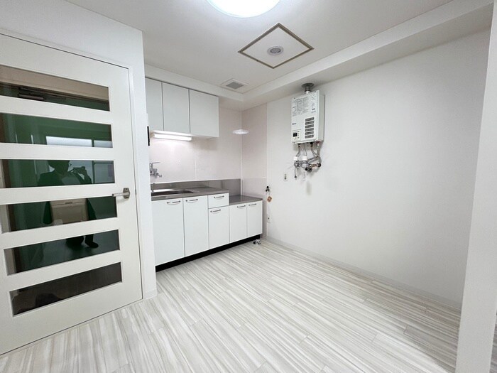 ロイヤルパーク８・１２の物件内観写真