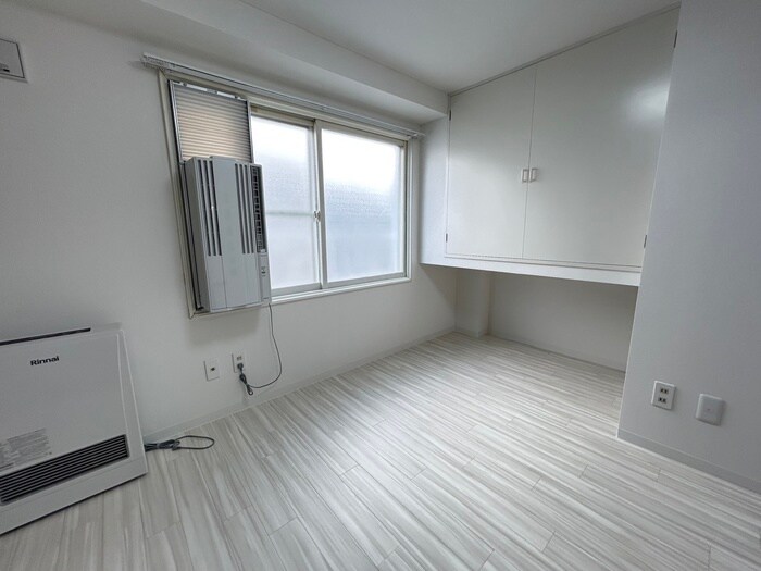 ロイヤルパーク８・１２の物件内観写真