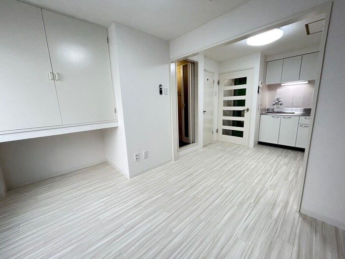 ロイヤルパーク８・１２の物件内観写真