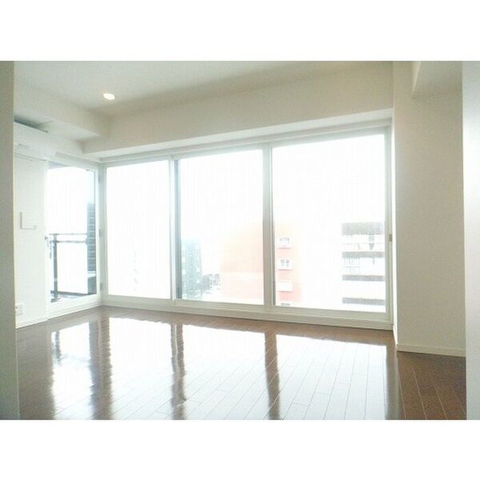 プライムメゾン鴨々川の物件内観写真