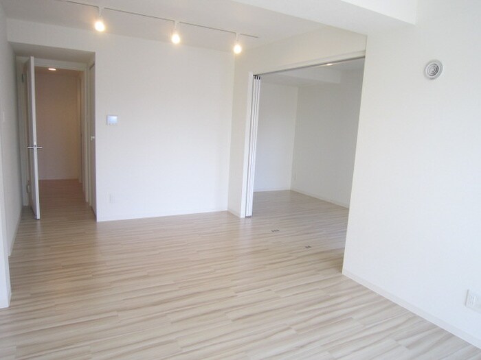 ＧＬＡＳＳ山鼻ＥＡＳＴの物件内観写真