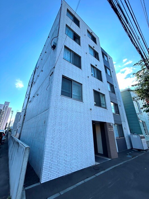 シティーコート豊平の物件外観写真