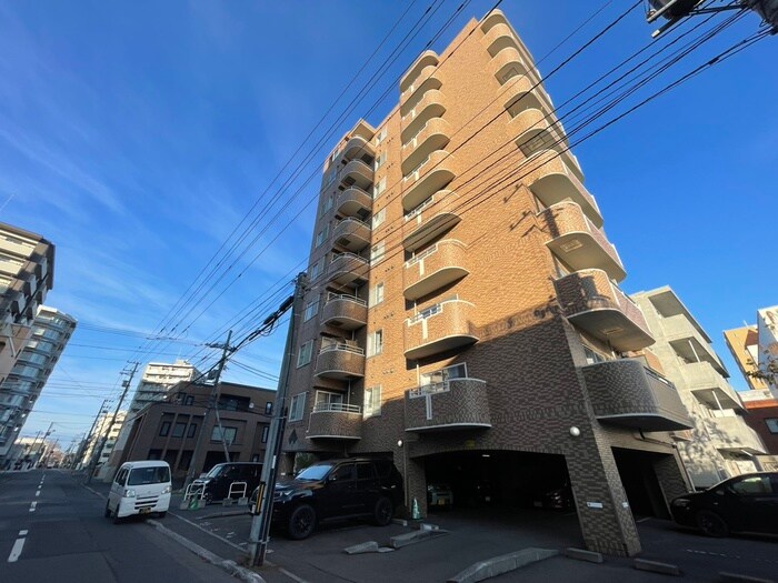 ウイング円山北町の物件外観写真