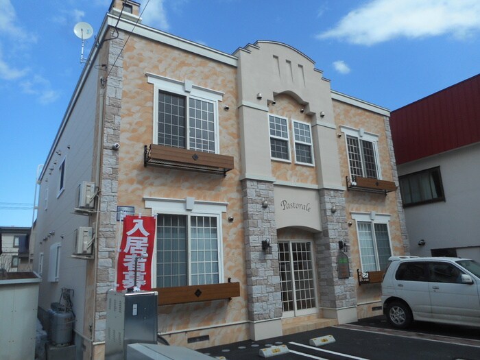 パストラーレ栄通１０の物件外観写真