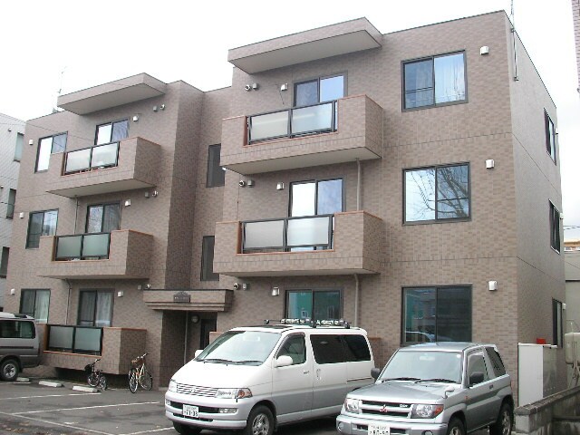 ダブルベイ精進川の物件外観写真