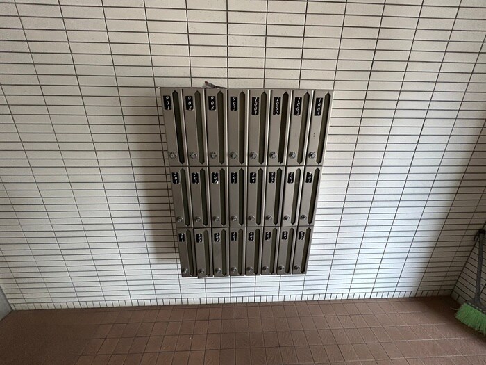 イースト平岸の物件外観写真