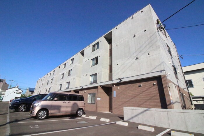 セントポーリアCHERIRの物件外観写真