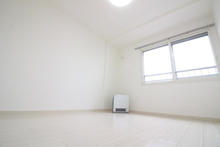 セントポーリアCHERIRの物件内観写真