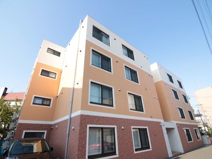 クルタ東区役所前の物件外観写真