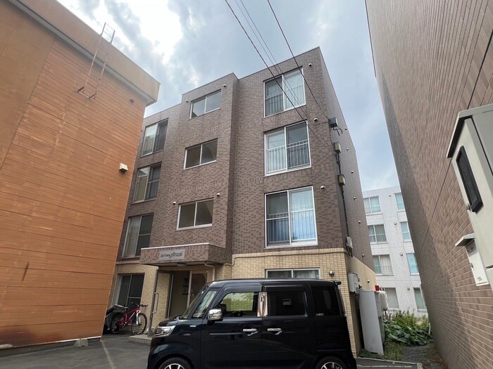 ラ・グラースアンザイの物件外観写真