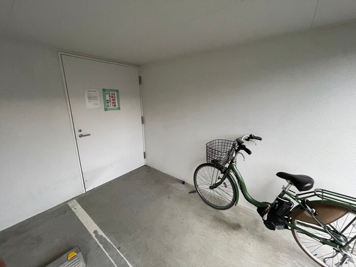 クレストハウス1816の物件外観写真