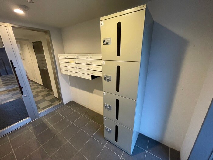 クレストハウス1816の物件外観写真