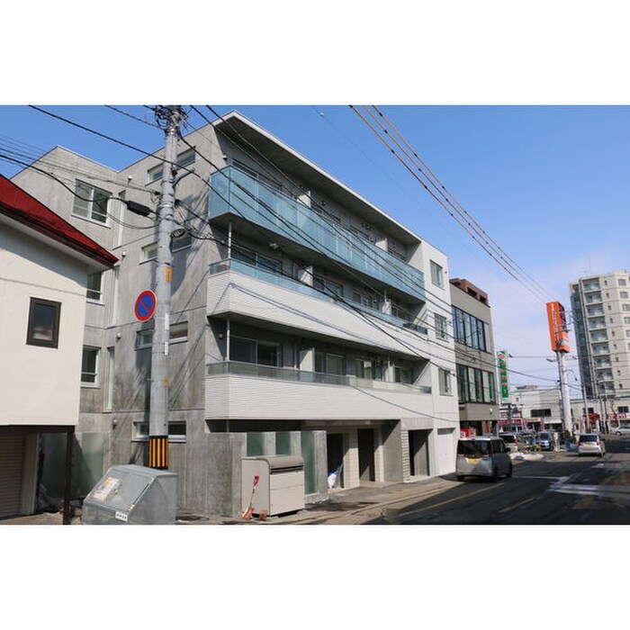 SAM西町の物件外観写真