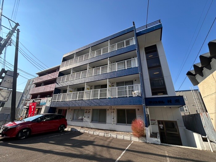 クリスタル村川の物件外観写真