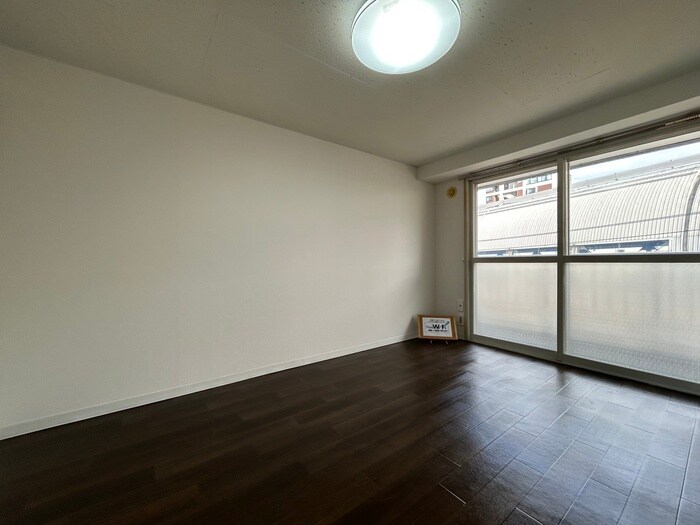 クリスタル村川の物件内観写真