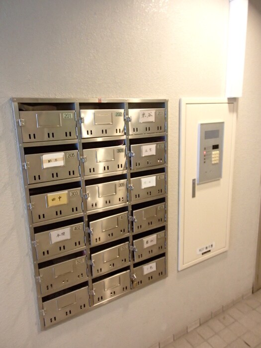 シティハイツ若山の物件外観写真