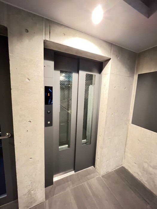 Crossbell524の物件外観写真