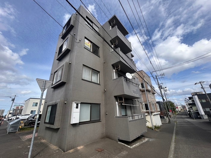 グランドール平岸５１２の物件外観写真