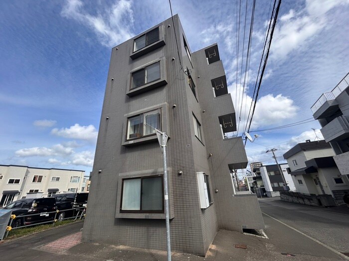 グランドール平岸５１２の物件外観写真