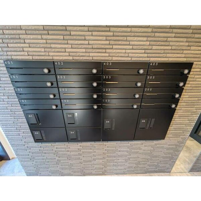 プリヴィエール旭町の物件外観写真