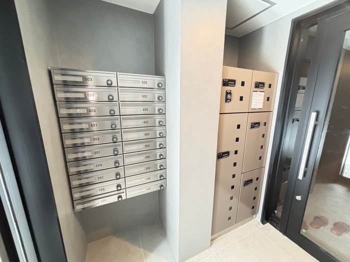 レブニーズ ザ･レジデンス宮の森の物件外観写真