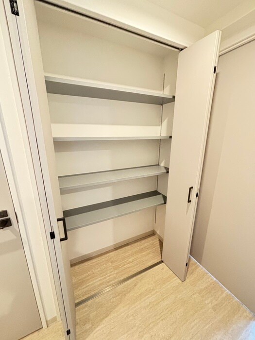 レブニーズ ザ･レジデンス宮の森の物件内観写真