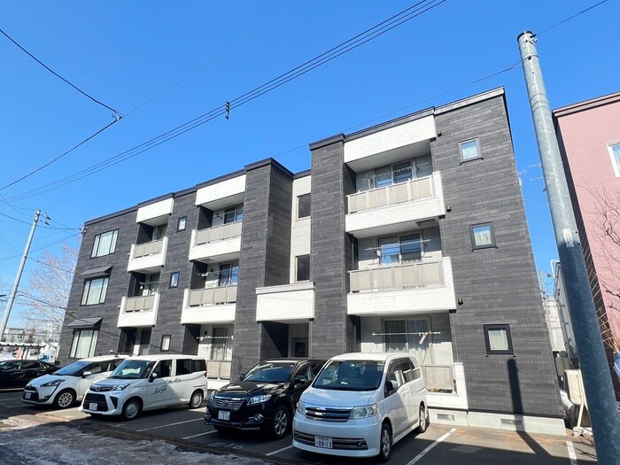 スピカ・クラージュの物件外観写真