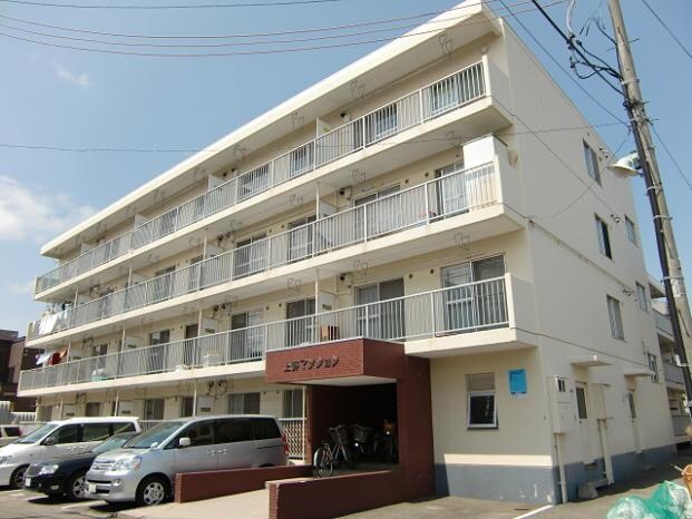 上野マンションの物件外観写真