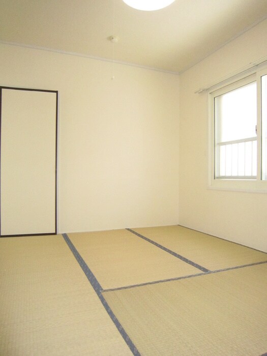 上野マンションの物件内観写真