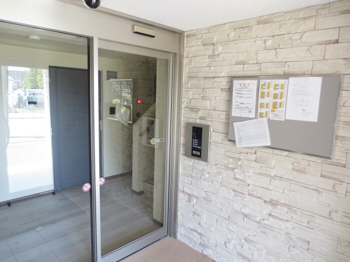 クラリス月寒西の物件外観写真