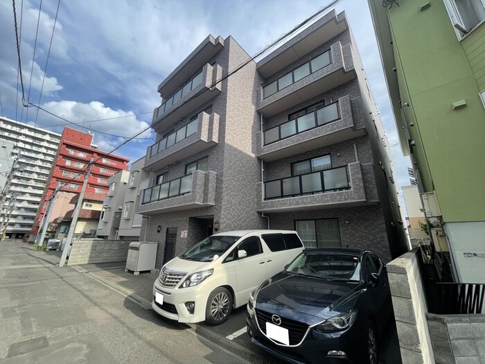 シャト－アンジュラスの物件外観写真