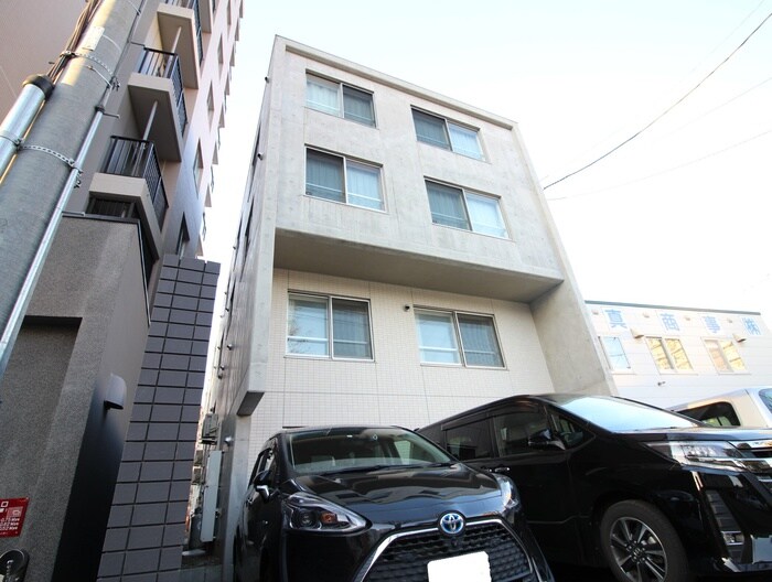 プランドール円山表参道の物件外観写真